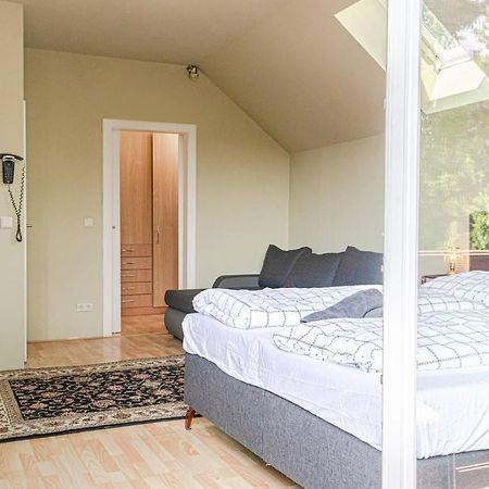 Cozy Room In Amazing House Wien Exterior foto
